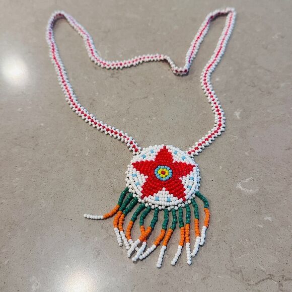 Hand-Beaded Authentic Native American Red Star Medallion Leather Necklace - Picture 1 of 4